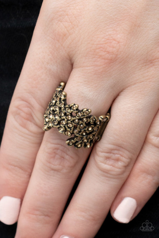 Sizzling Shimmer Brass Ring