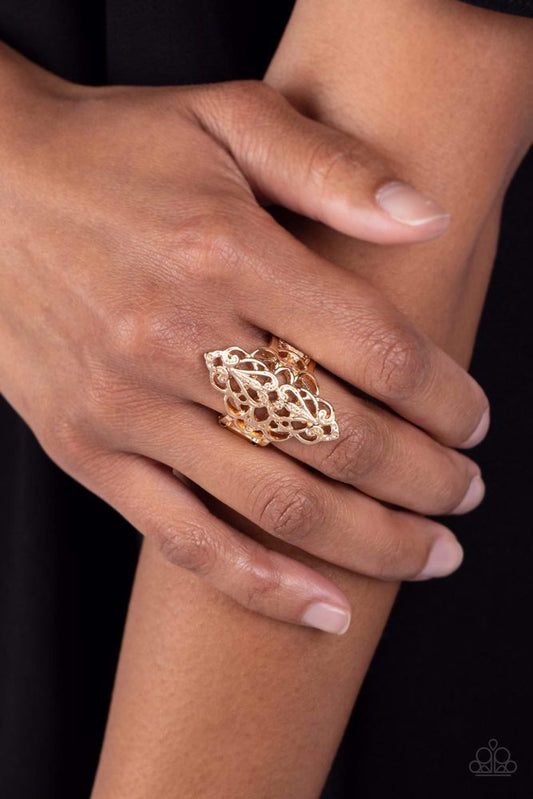Curled Crown Gold Ring