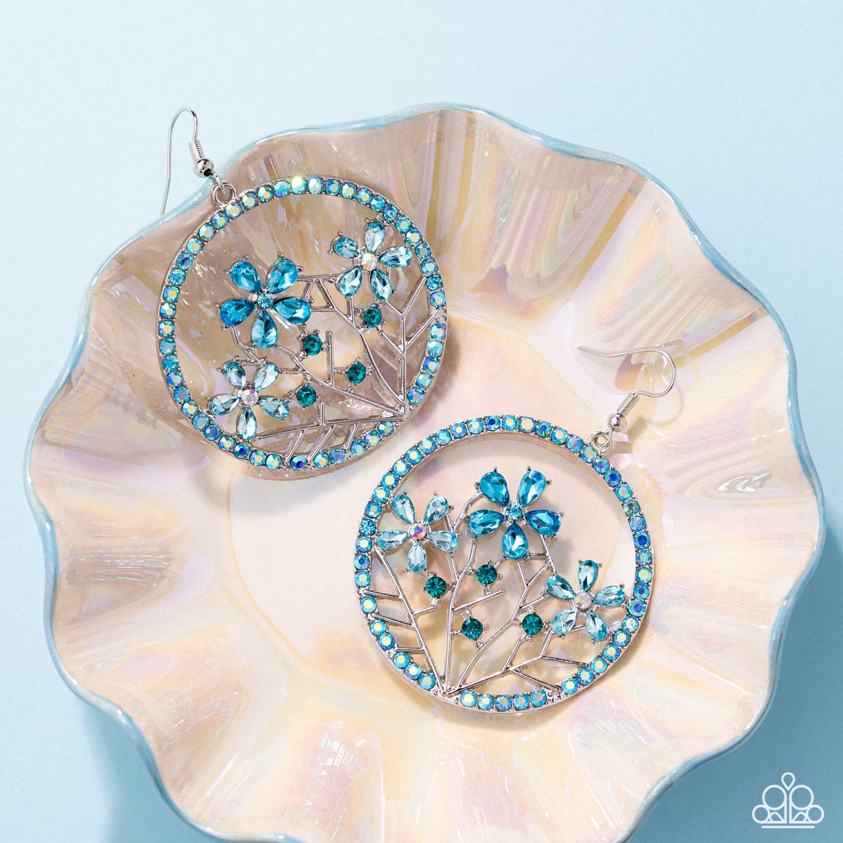 Basic Bouquet Blue Earrings