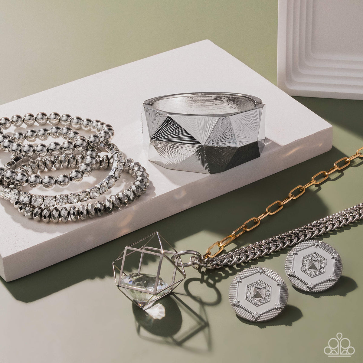 Enclosed Edge Multi Necklace