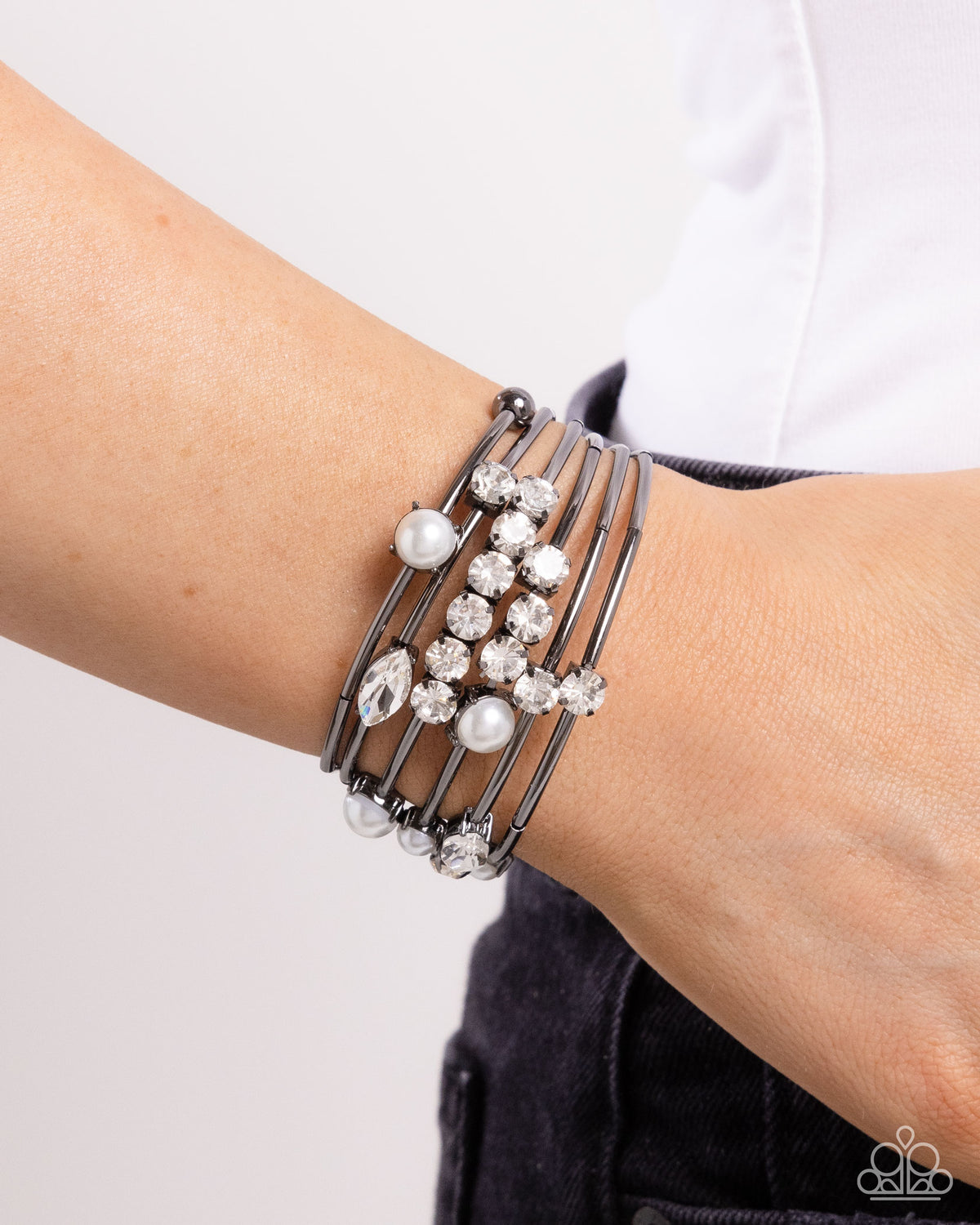 Showtime Sparkle Black Coil Bracelet
