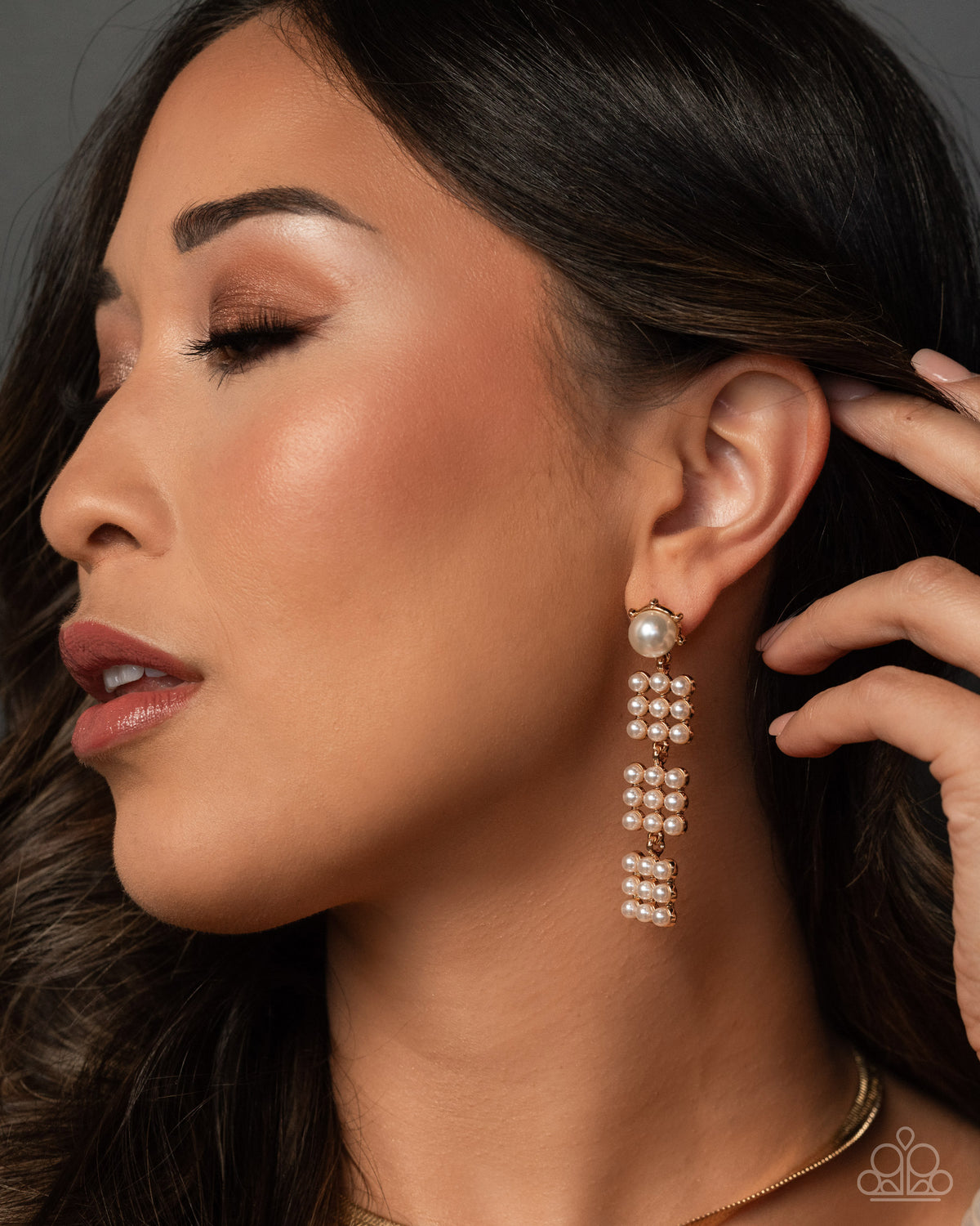 Pearl Pastime Gold Posts