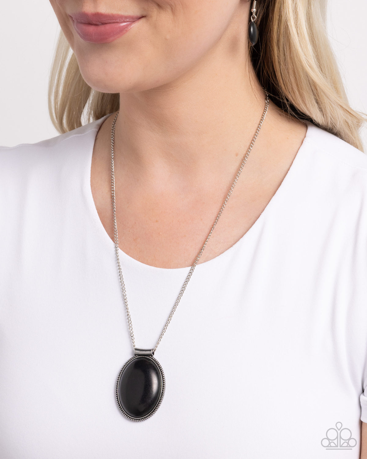 Southwest Showdown Black Necklace