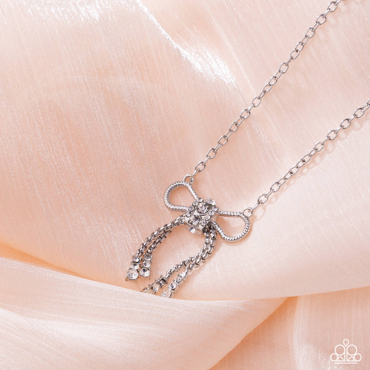 Coquette Celebrity White Necklace