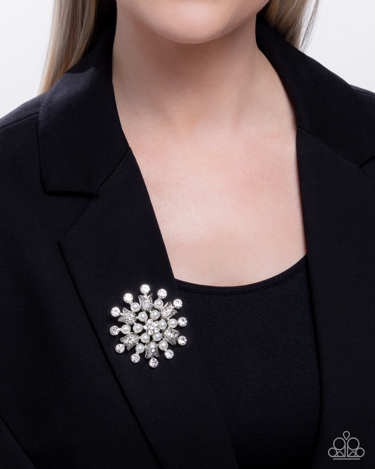 Pearly Prologue White Brooch