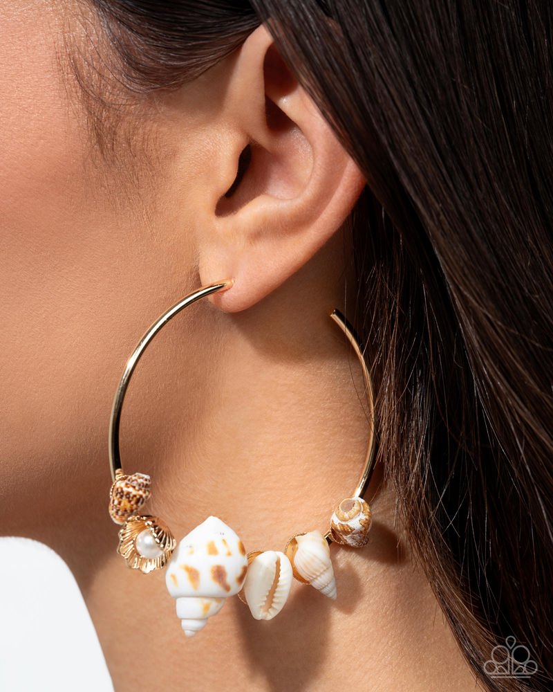 Seashell Sonnet Gold Hoops