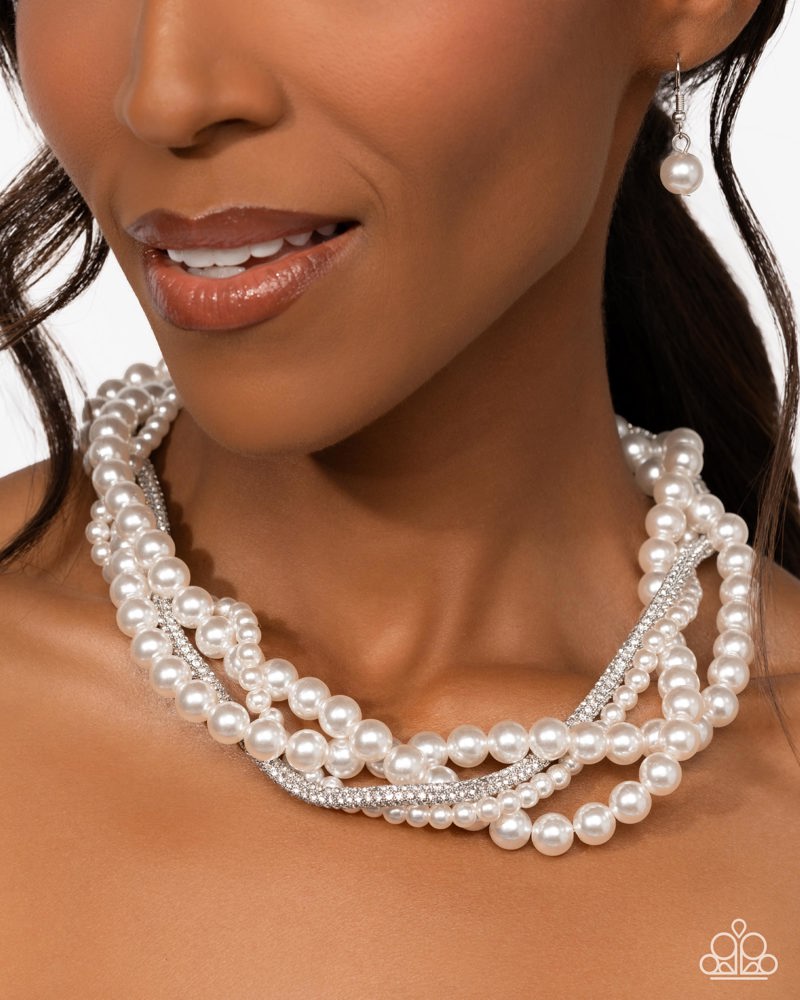 Pearl Pinnacle White Necklace