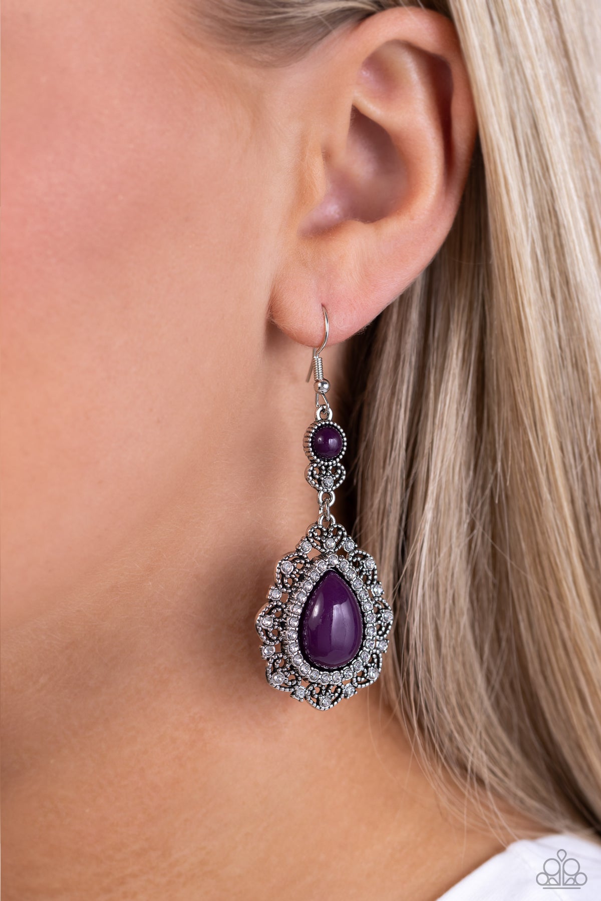Palace Bribe Purple Earrings