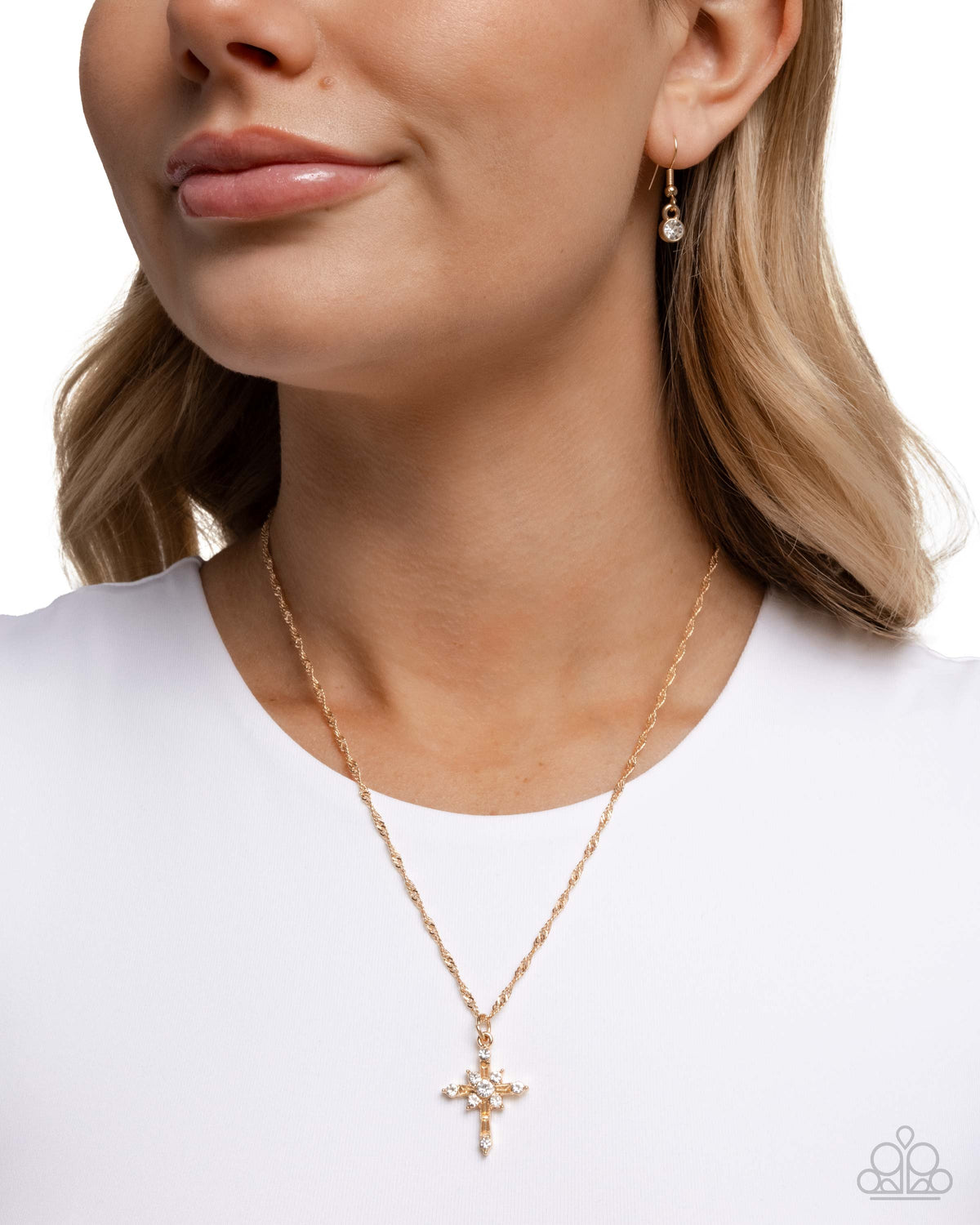 Graceful Glory Gold Necklace