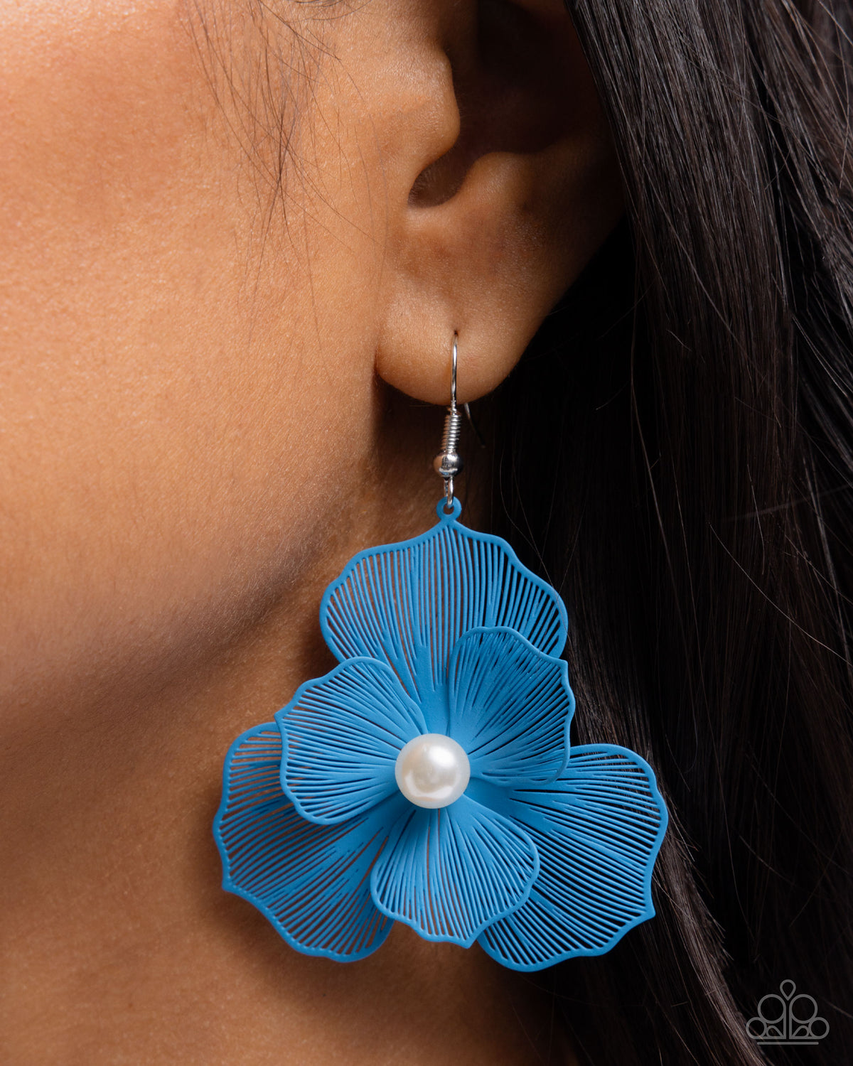 PETAL the Score Blue Earrings