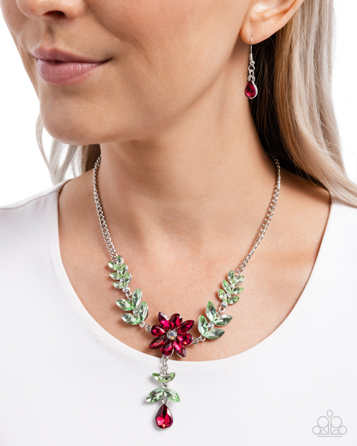 Bouquet Backdrop Pink Necklace