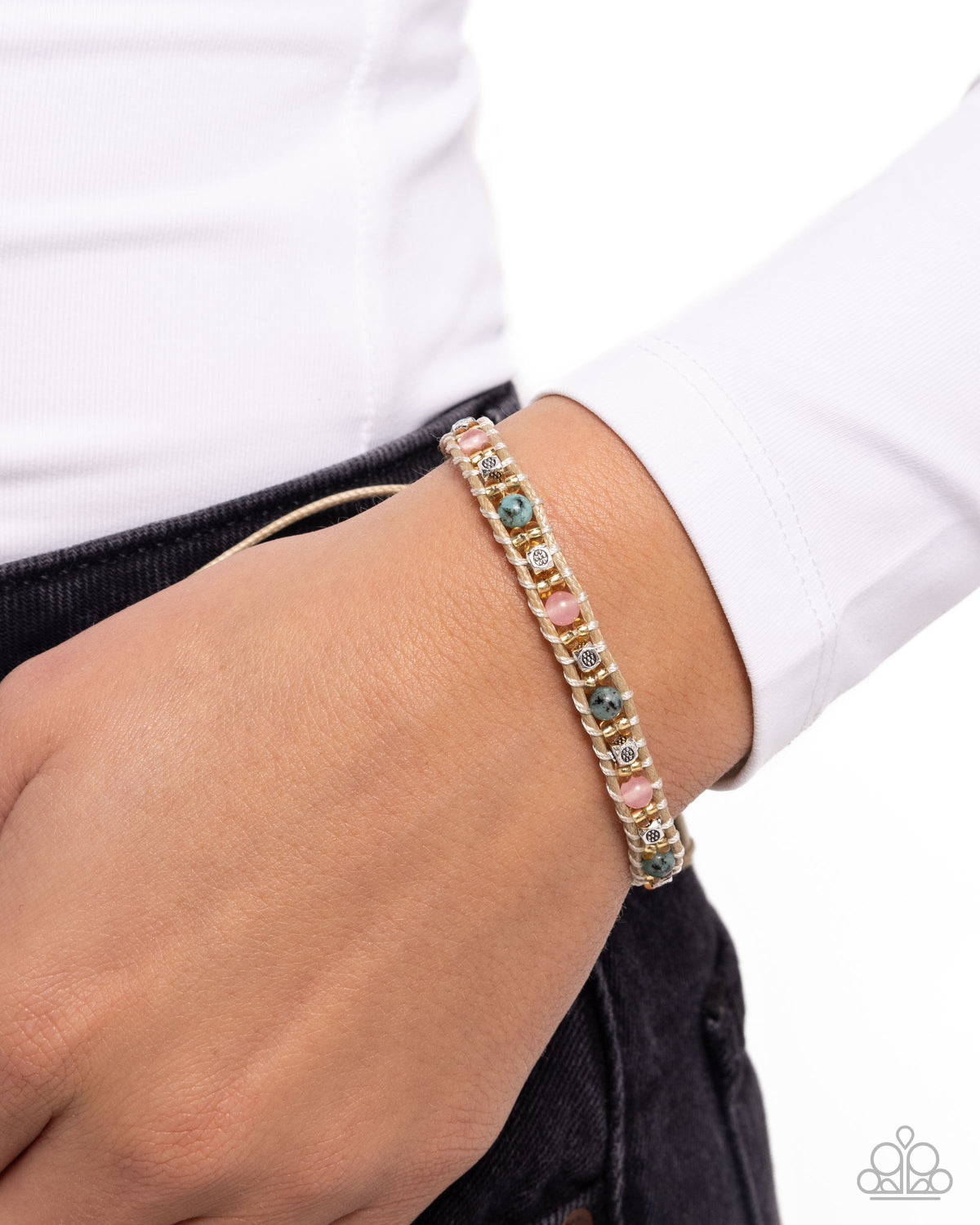 Mesmerizing Motif Pink Bracelet