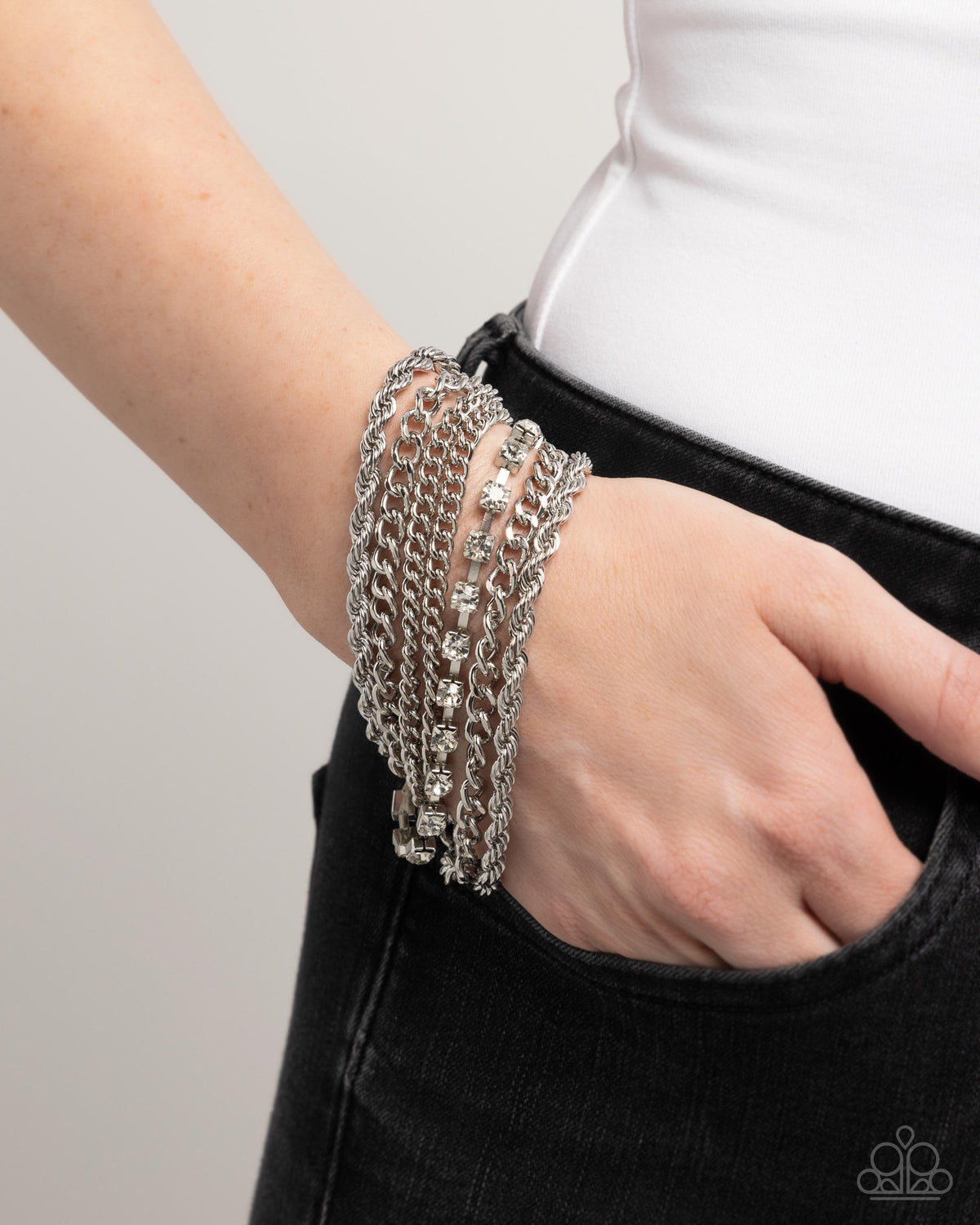 Executive Extravagance White Bracelet