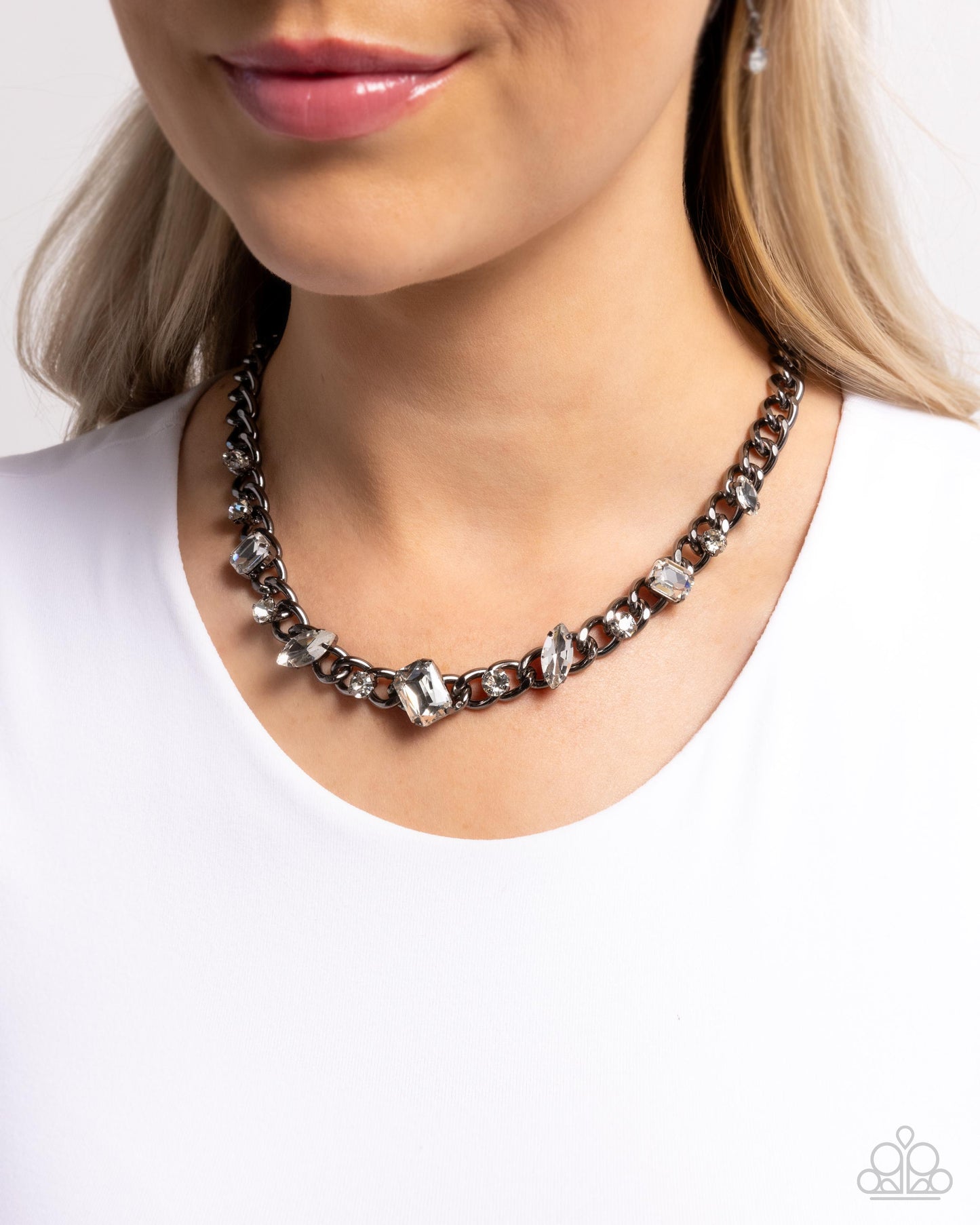 Pronged Perfection Black Necklace