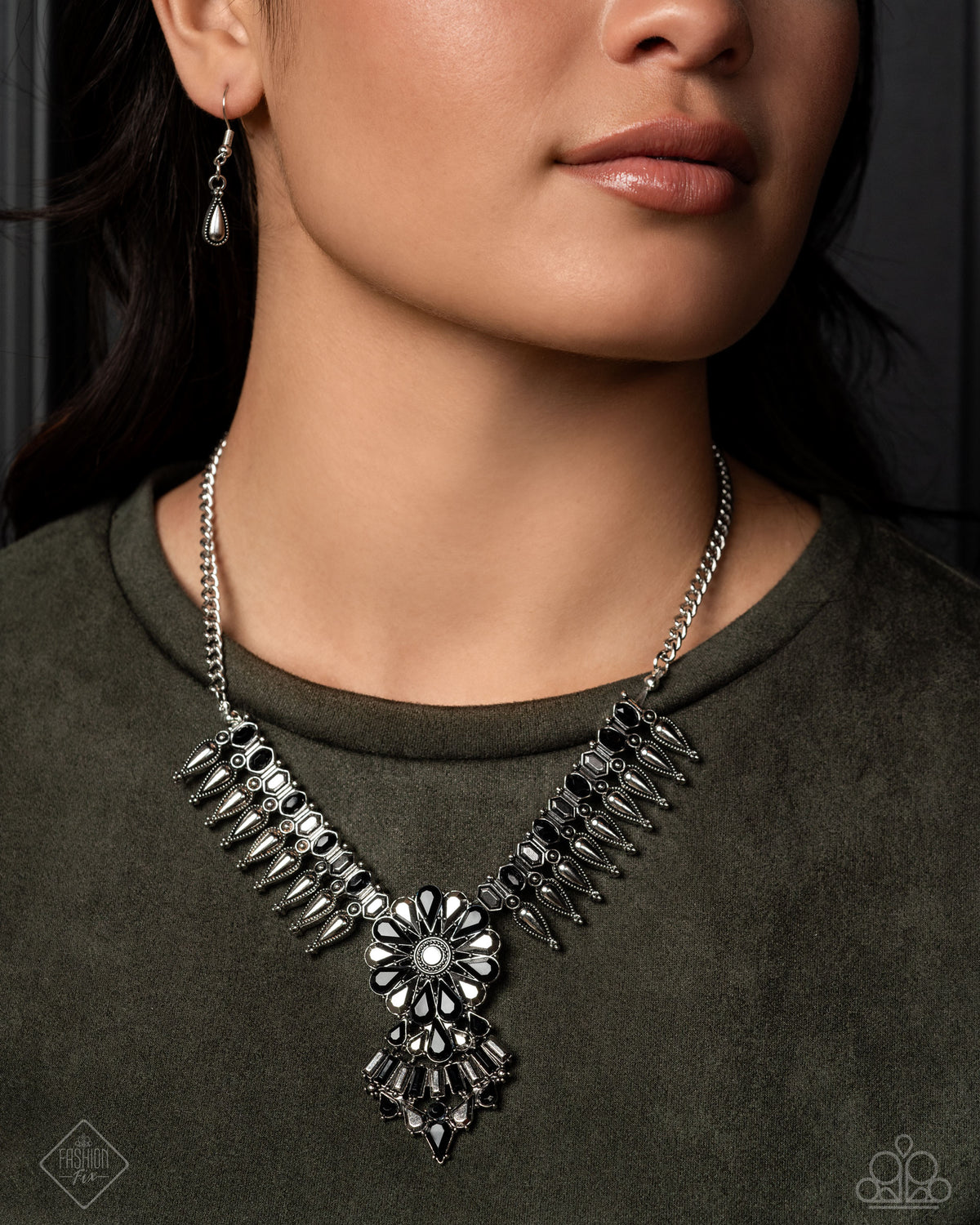 Fairest of the Festival Black Necklace