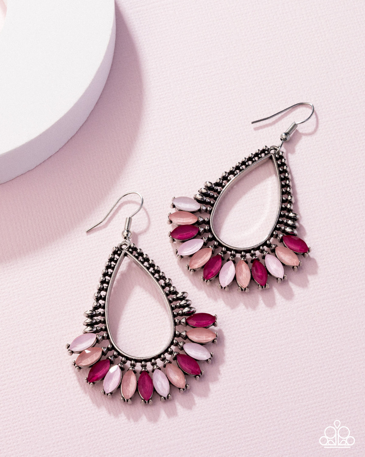 Pronged Pattern Pink Earrings